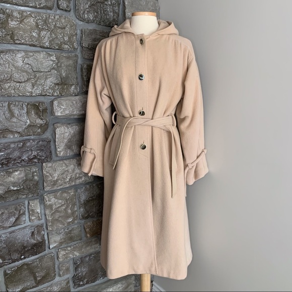 Utex Jackets & Blazers - Utex Pure Virgin Wool Beige Long Tie Jacket, 9/10